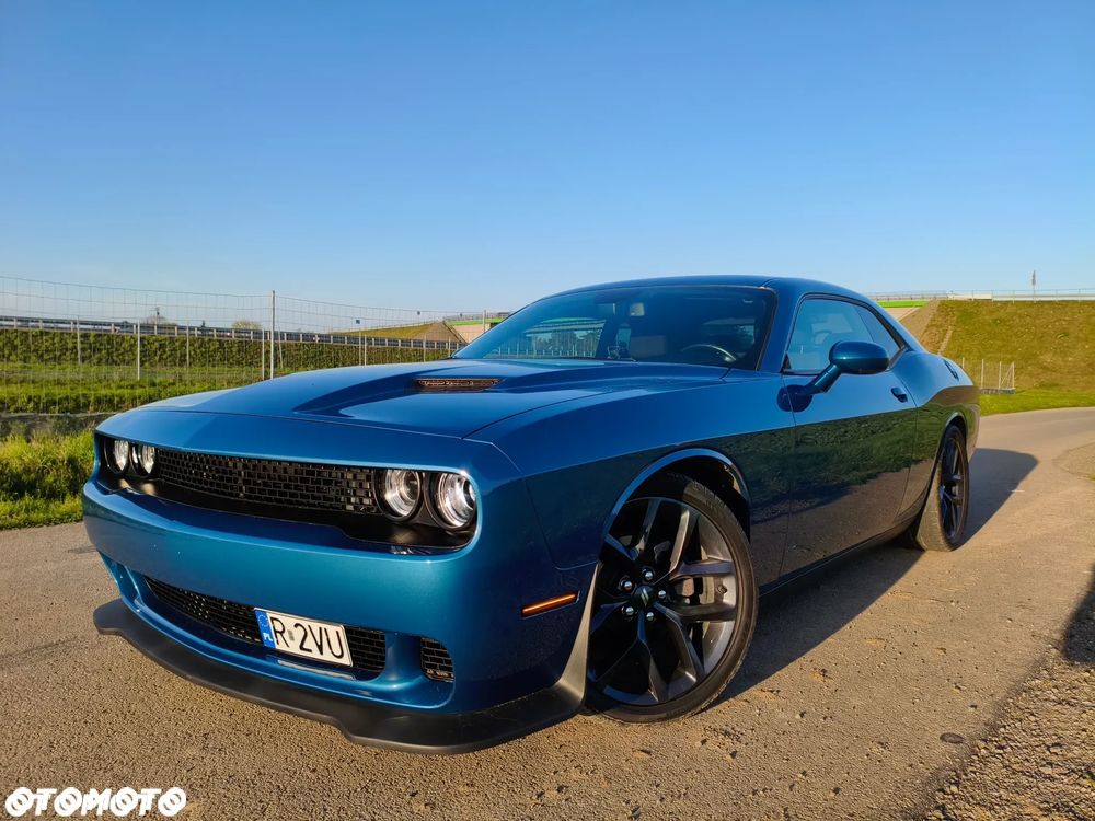 Dodge Challenger - 1