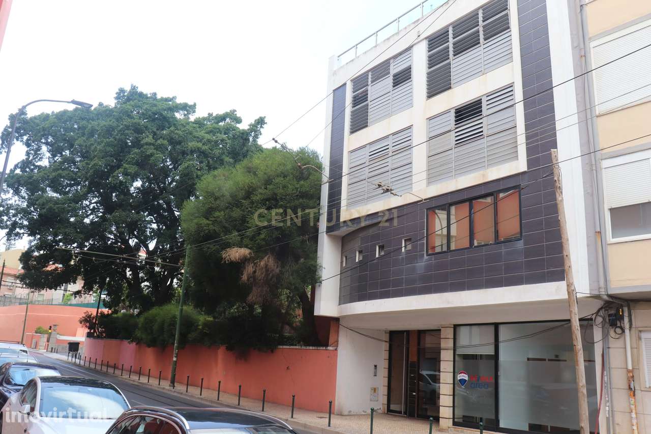 Espetacular escritório - 225m² em Dafundo - Oeiras - Grande imagem: 2/29