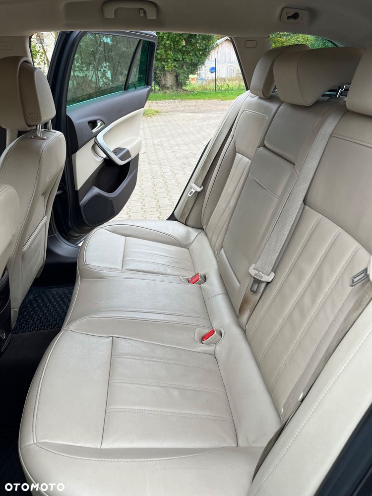 Opel Insignia 2.0 CDTI - 9