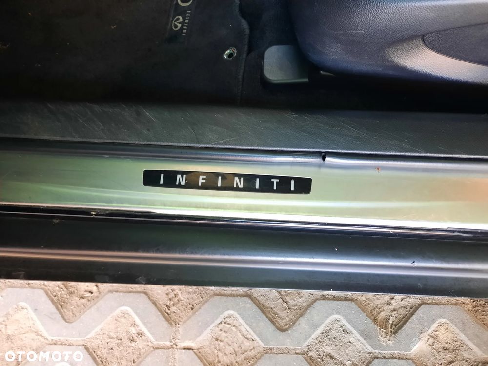 Infiniti EX - 22