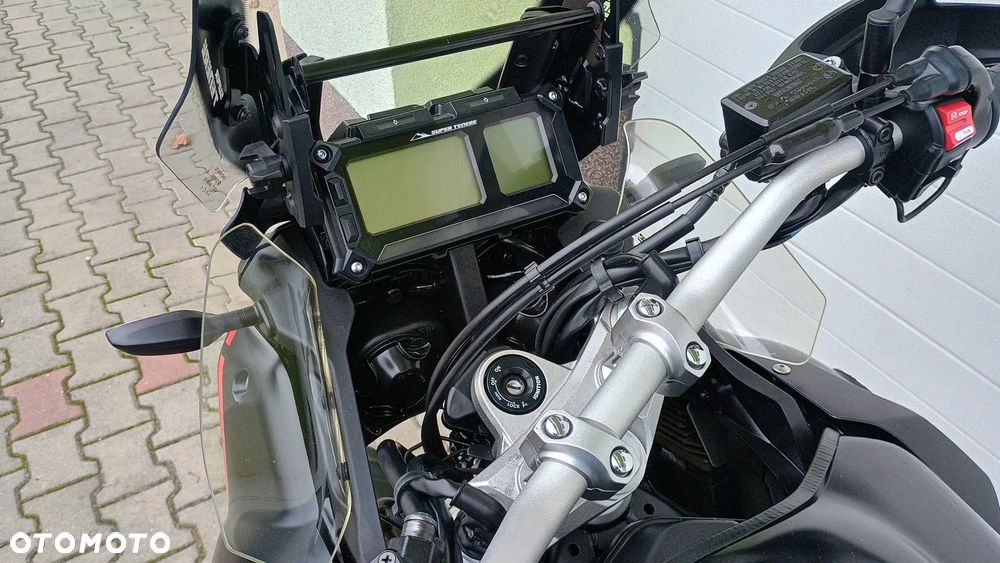 Yamaha Super Tenere - 33