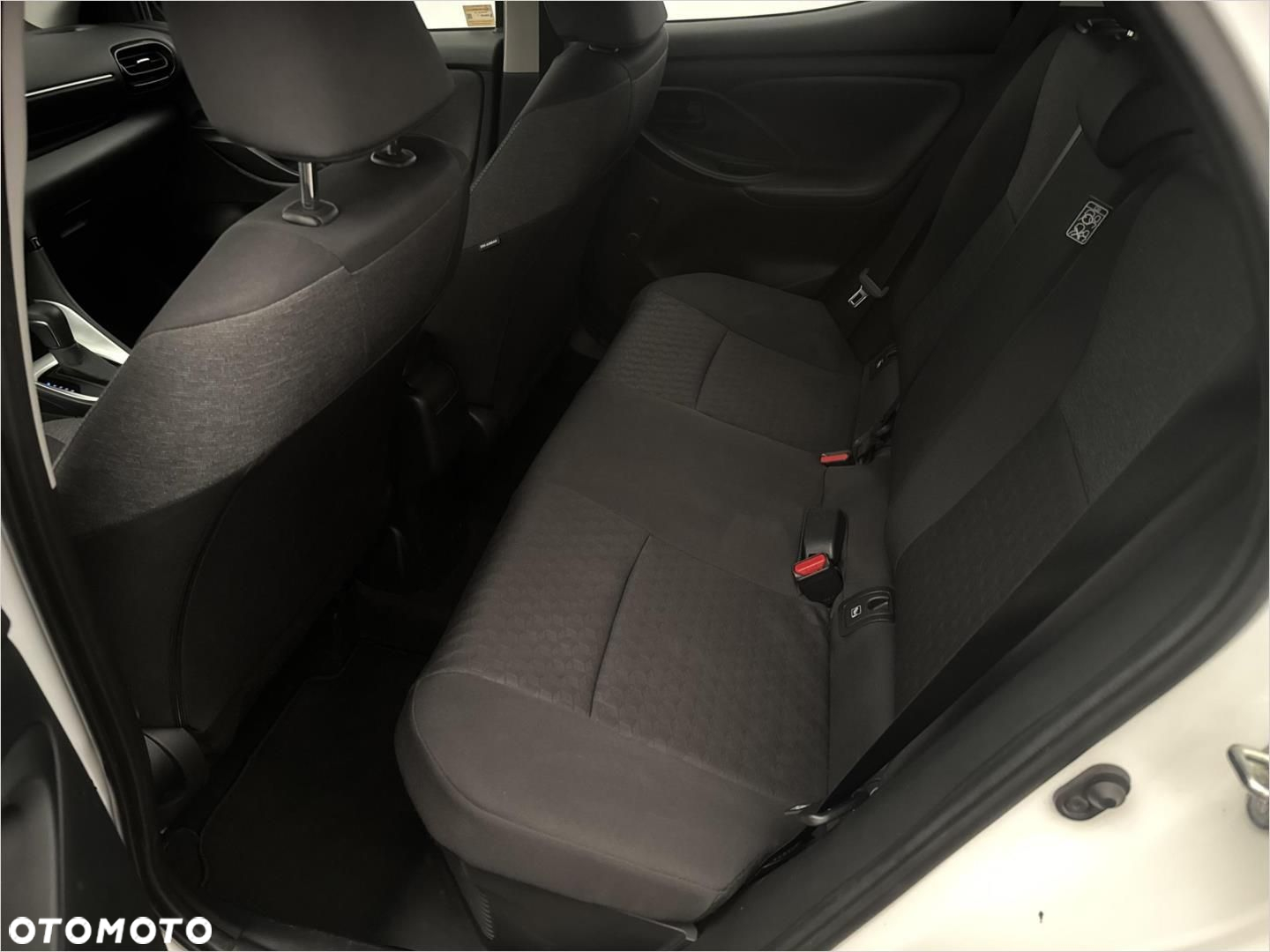 Toyota Yaris Hybrid 1.5 Comfort - 17