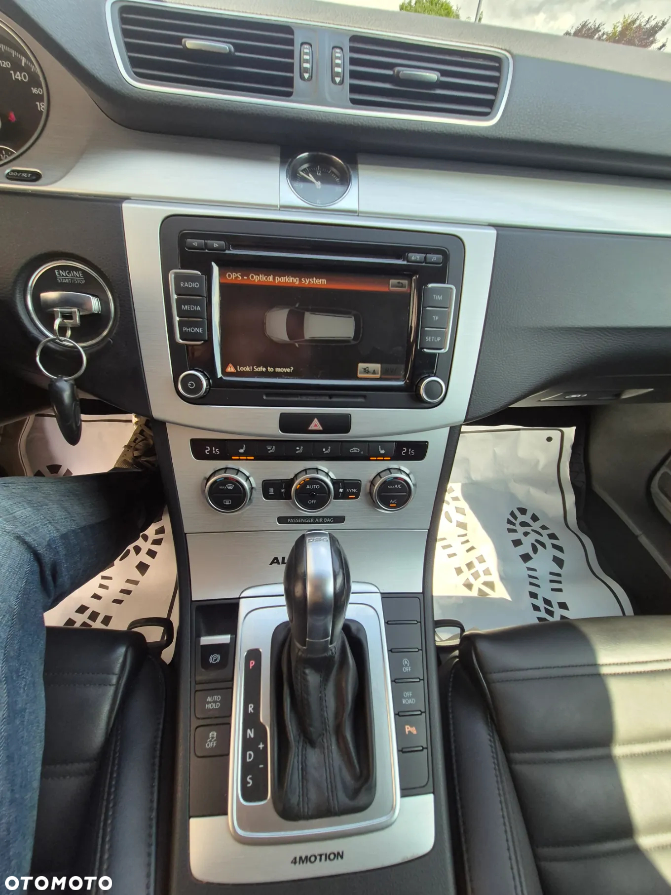 Volkswagen Passat Variant 2.0 TDI DSG BlueMotion Technology Business Edition - 28