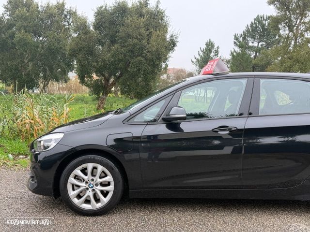 BMW 225xe Active Tourer Advantage - 2