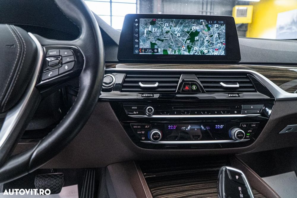 BMW Seria 5 530e iPerformance Aut. Luxury Line - 39