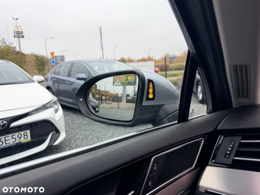 Volkswagen Passat 2.0 TDI SCR Style DSG - 31