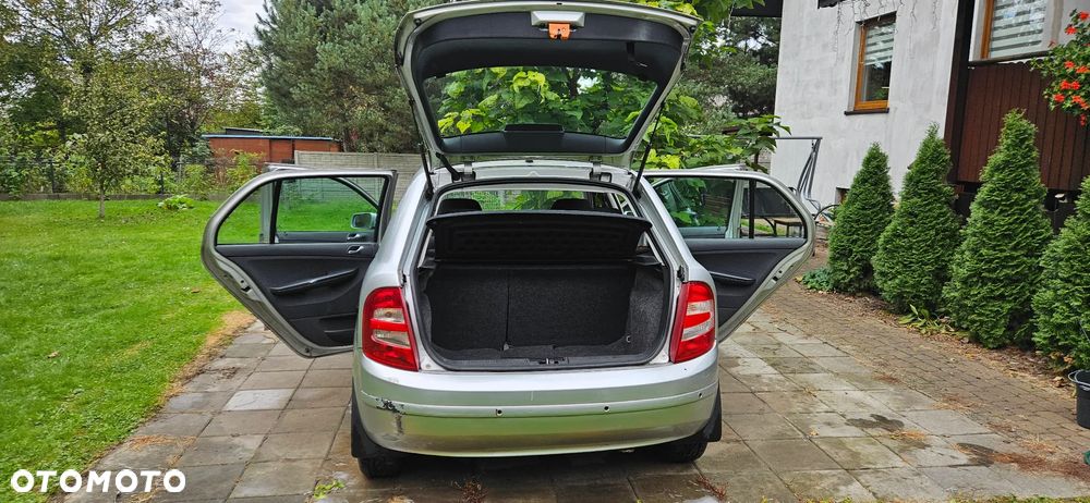 Skoda Fabia 1.4 16V Ambiente - 3
