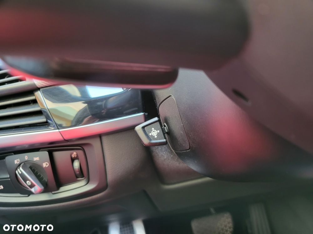 BMW X5 xDrive40d - 27