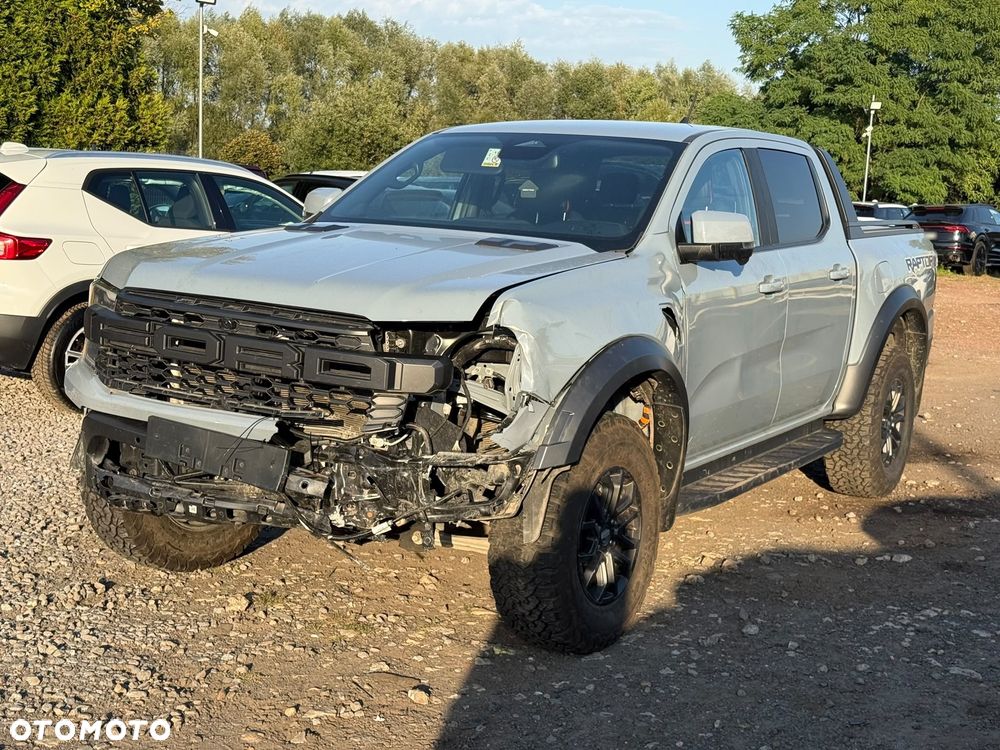 Ford Ranger Raptor - 12