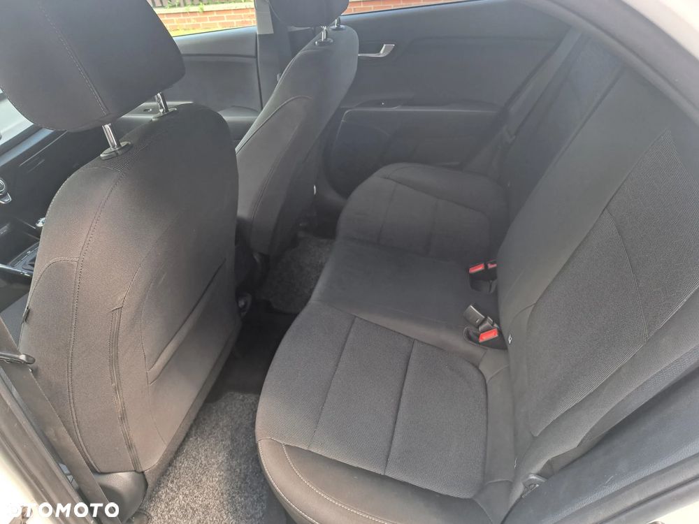 Kia Rio 1.2 L Business Line - 15