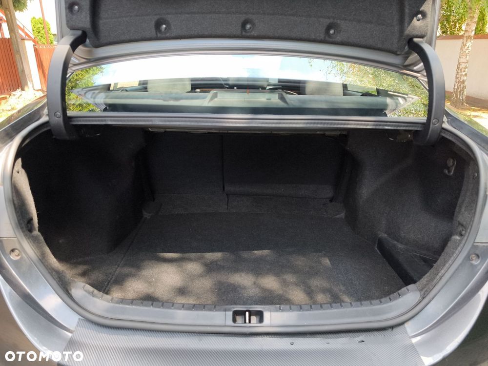 Toyota Corolla 1.33 Active EU6 - 13