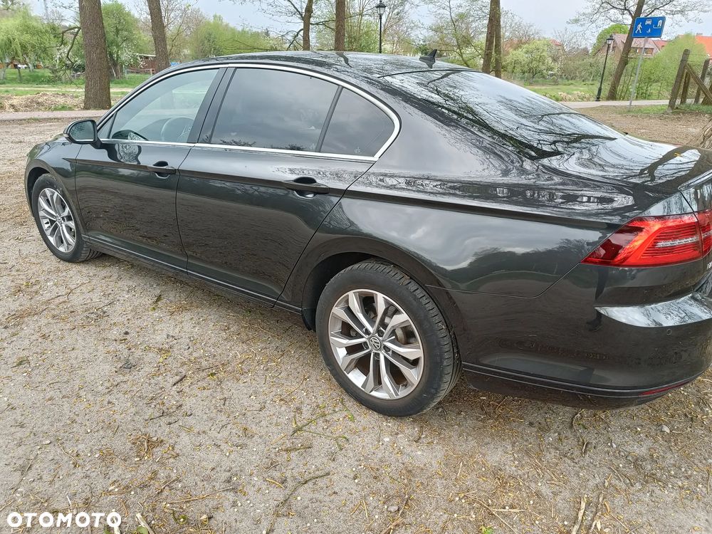 Volkswagen Passat 1.6 TDI BMT Comfortline - 8