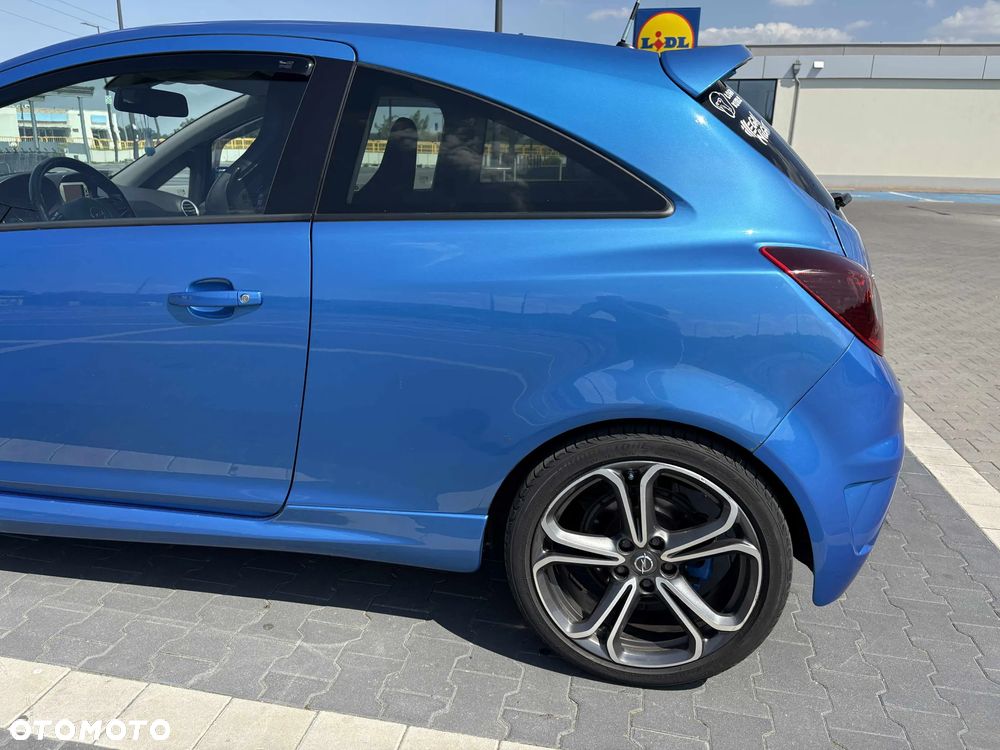 Opel Corsa 1.6T OPC - 8