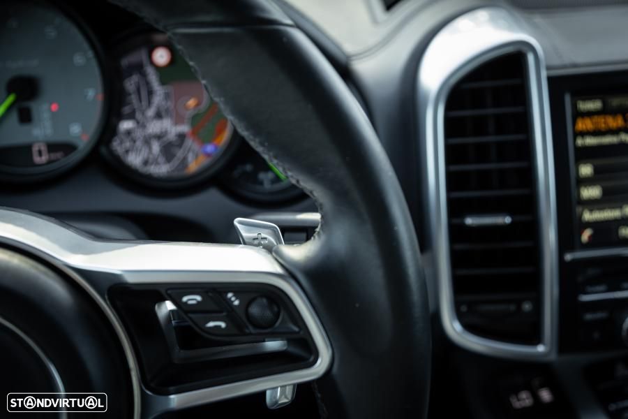 Porsche Cayenne S E-Hybrid - 37