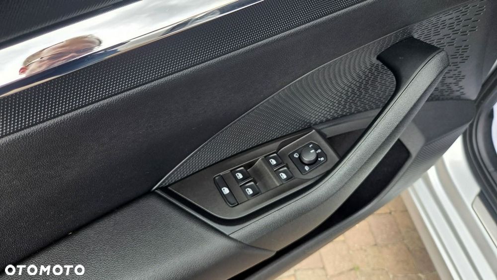 Skoda Octavia 2.0 TDI SCR Style DSG - 29