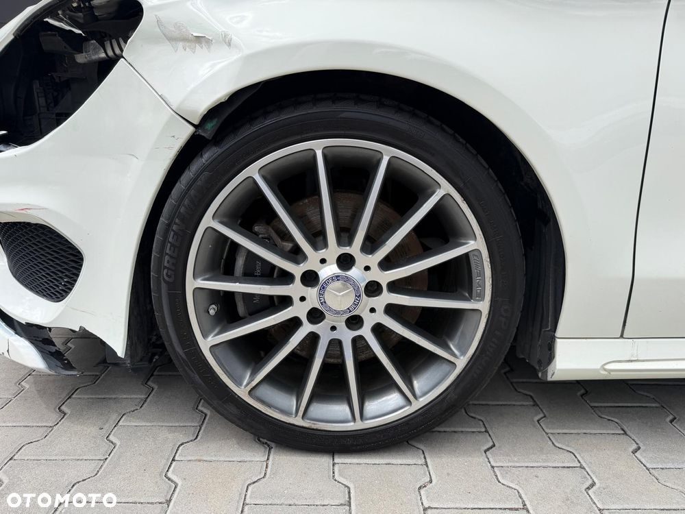 Mercedes-Benz CLA 250 7G-DCT AMG Line - 9