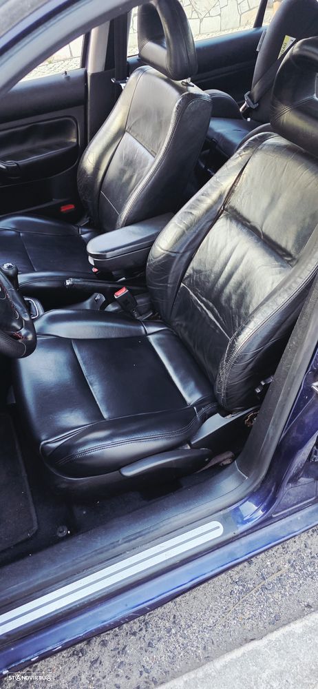 VW Bora 1.9 TDi Highline - 7