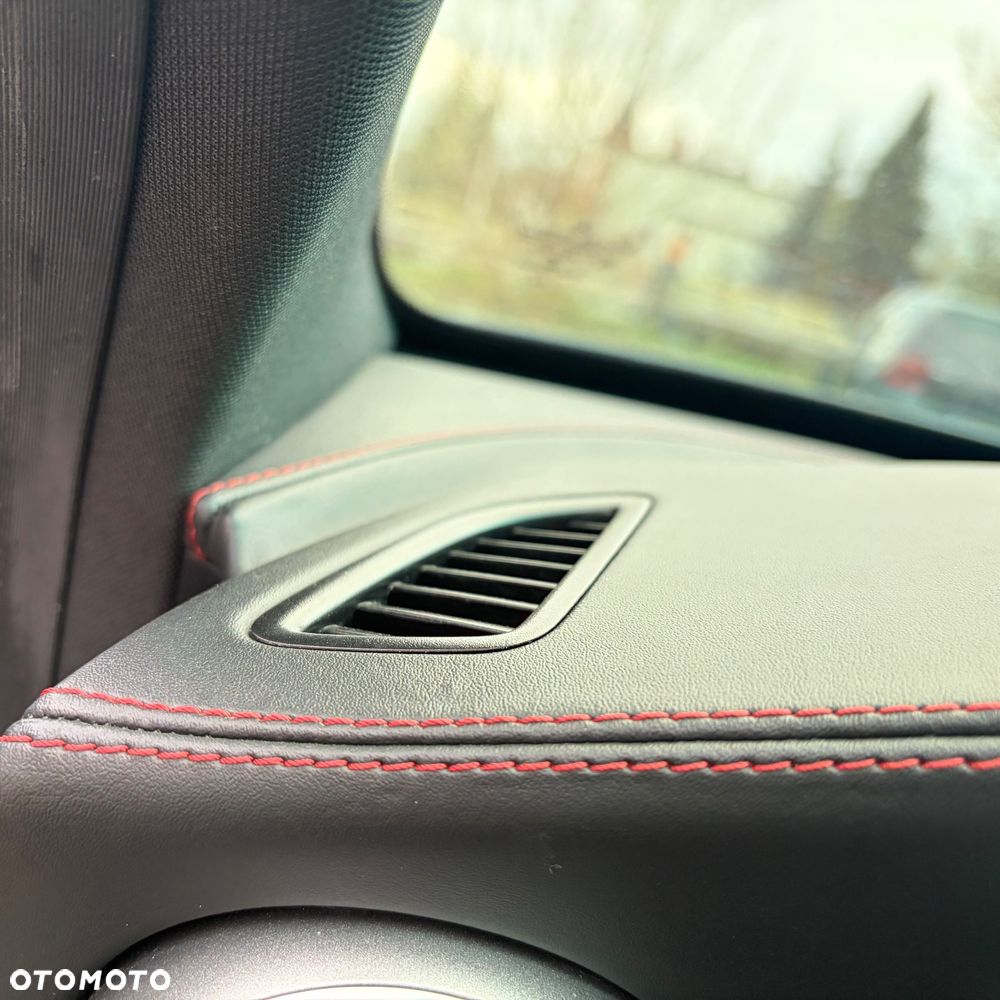 Mercedes-Benz Klasa C - 33