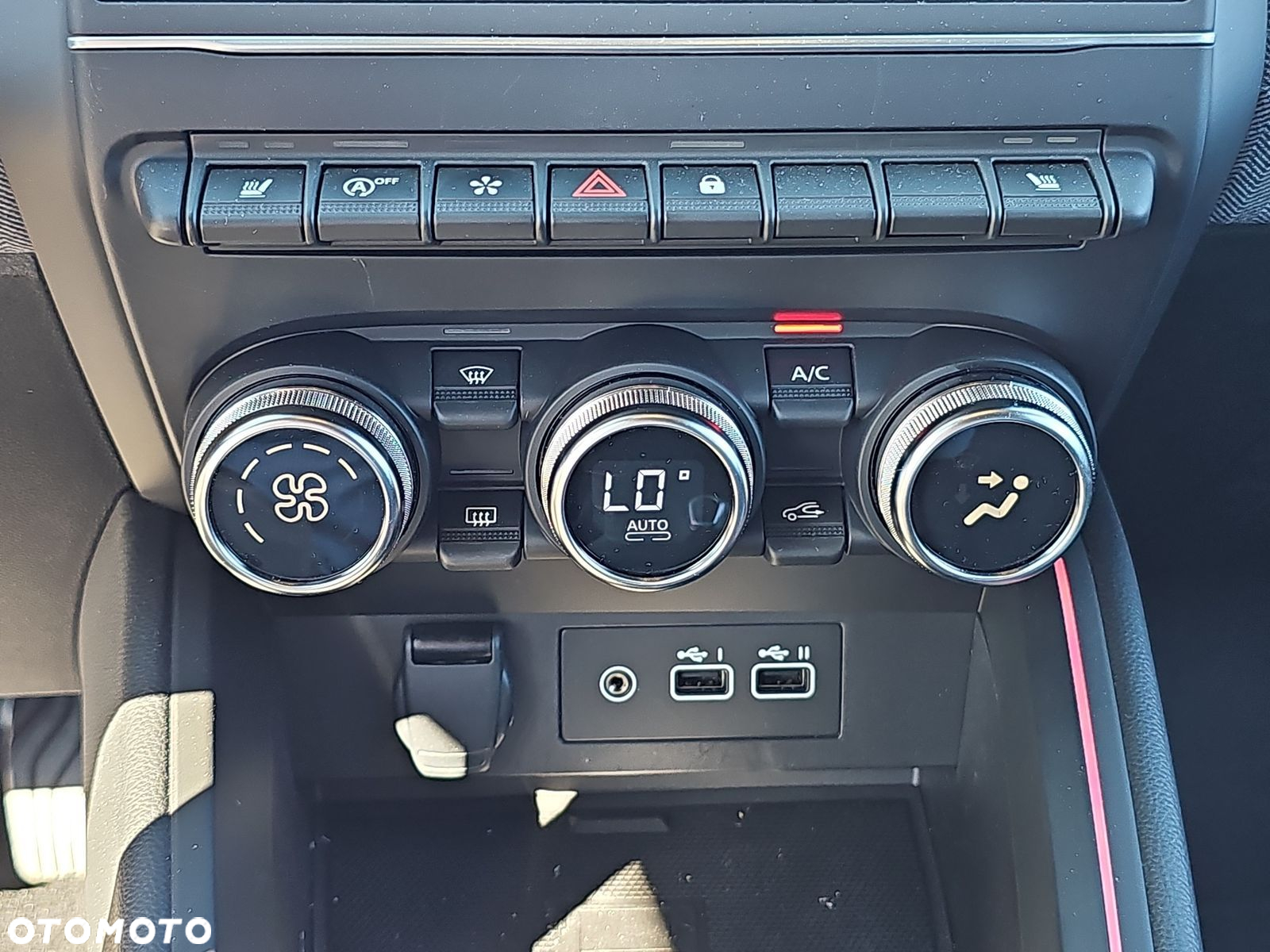 Renault Clio 1.0 TCe Techno - 21