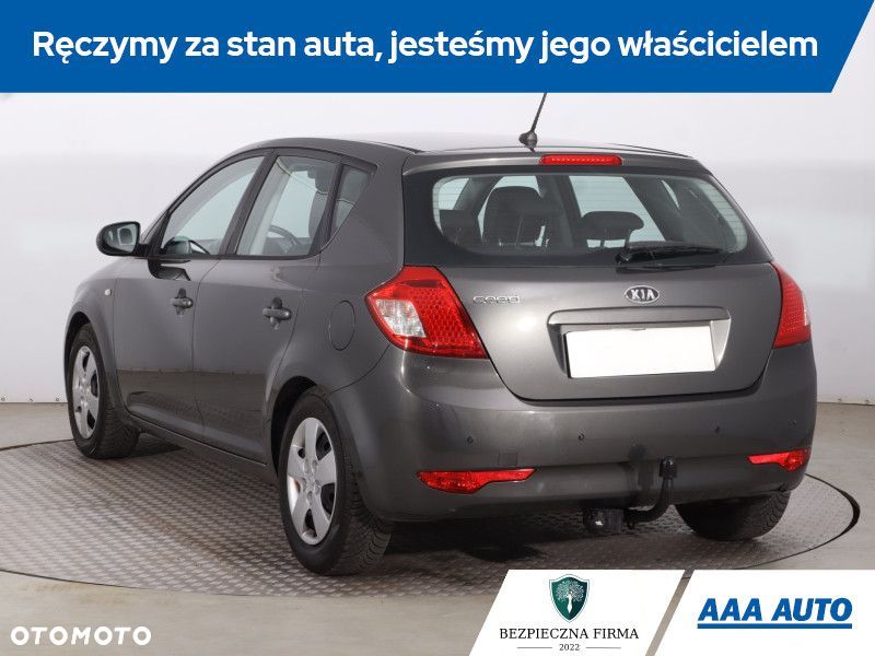 Kia Ceed - 6