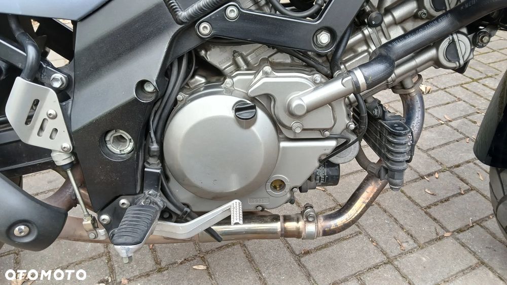 Suzuki V-STROM - 6