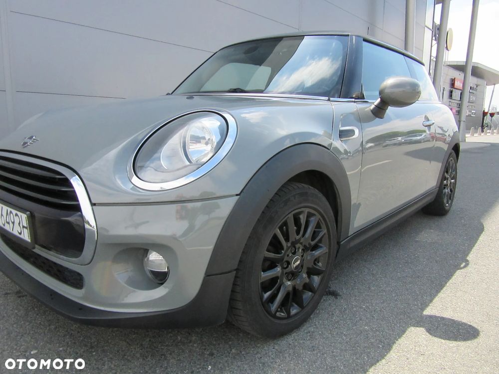 MINI ONE Metropolitan - 4