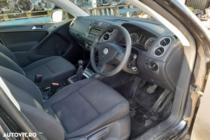 Dezmembrez Volkswagen VW Tiguan 1 5N [2007 - 2011] Crossover 2.0 TDI - 5