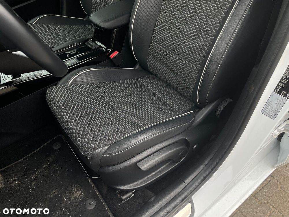 Kia Ceed 1.6 GDI PHEV Business Line DCT - 11