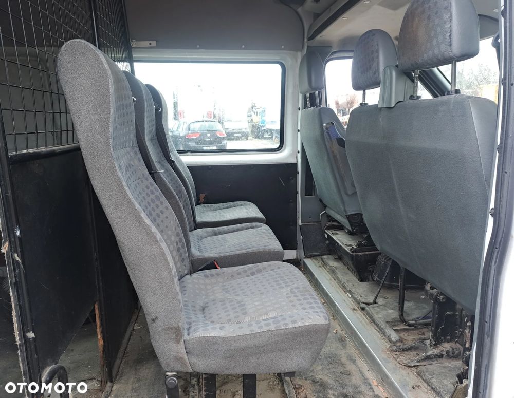 Ford Transit - 22