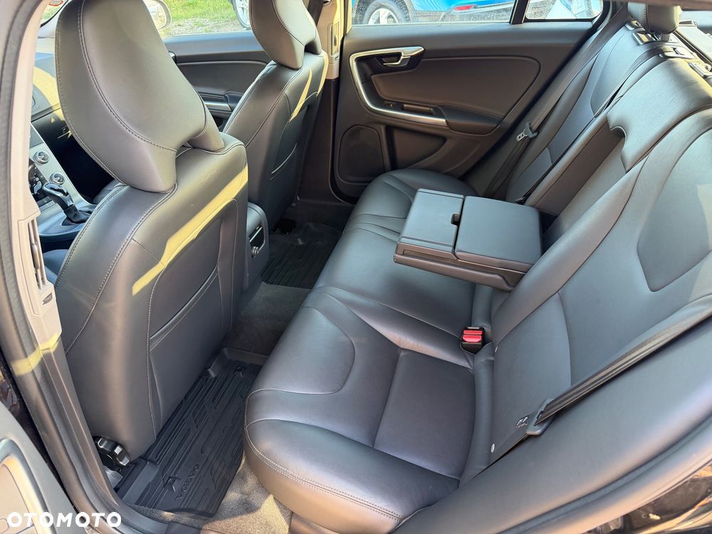 Volvo V60 D4 Drive-E Momentum - 7