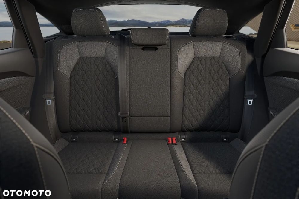 Audi Q5 Sportback - 9