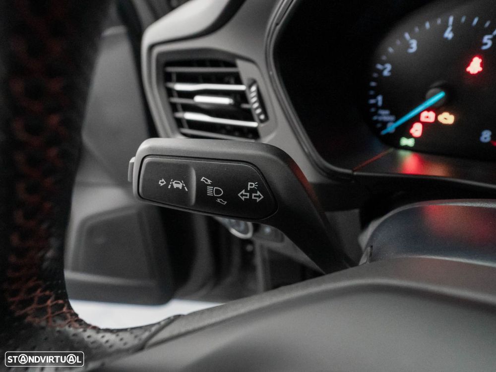 Ford Focus SW 1.0 EcoBoost MHEV ST-Line - 18