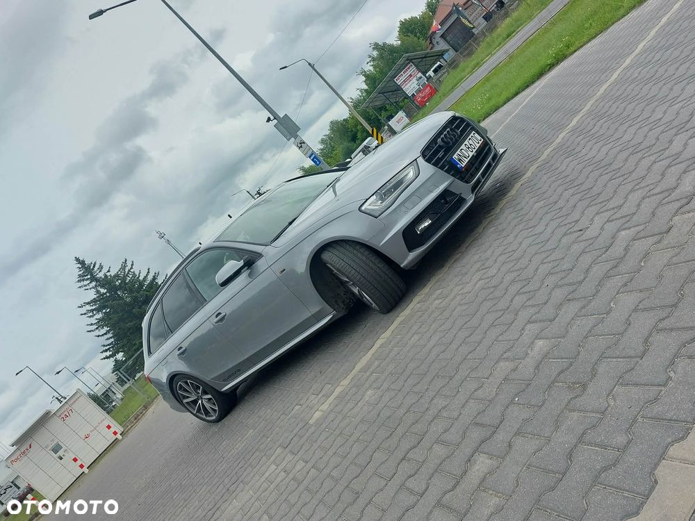 Audi A4 Avant 2.0 TDI Quattro S tronic - 9
