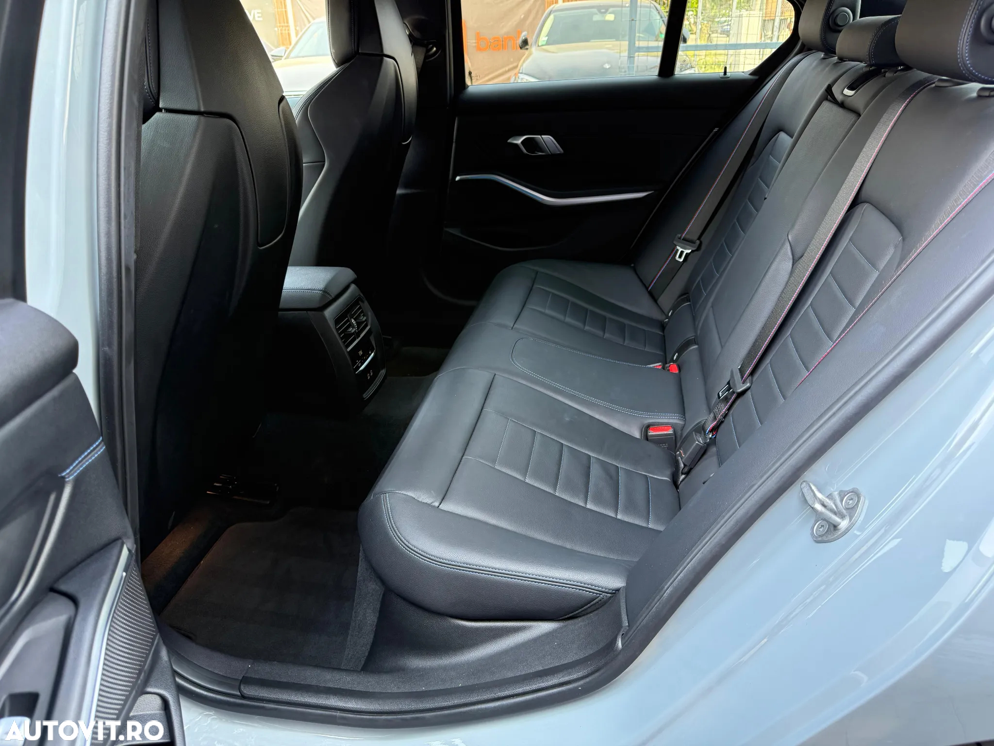 BMW Seria 3 330e xDrive AT PHEV - 9