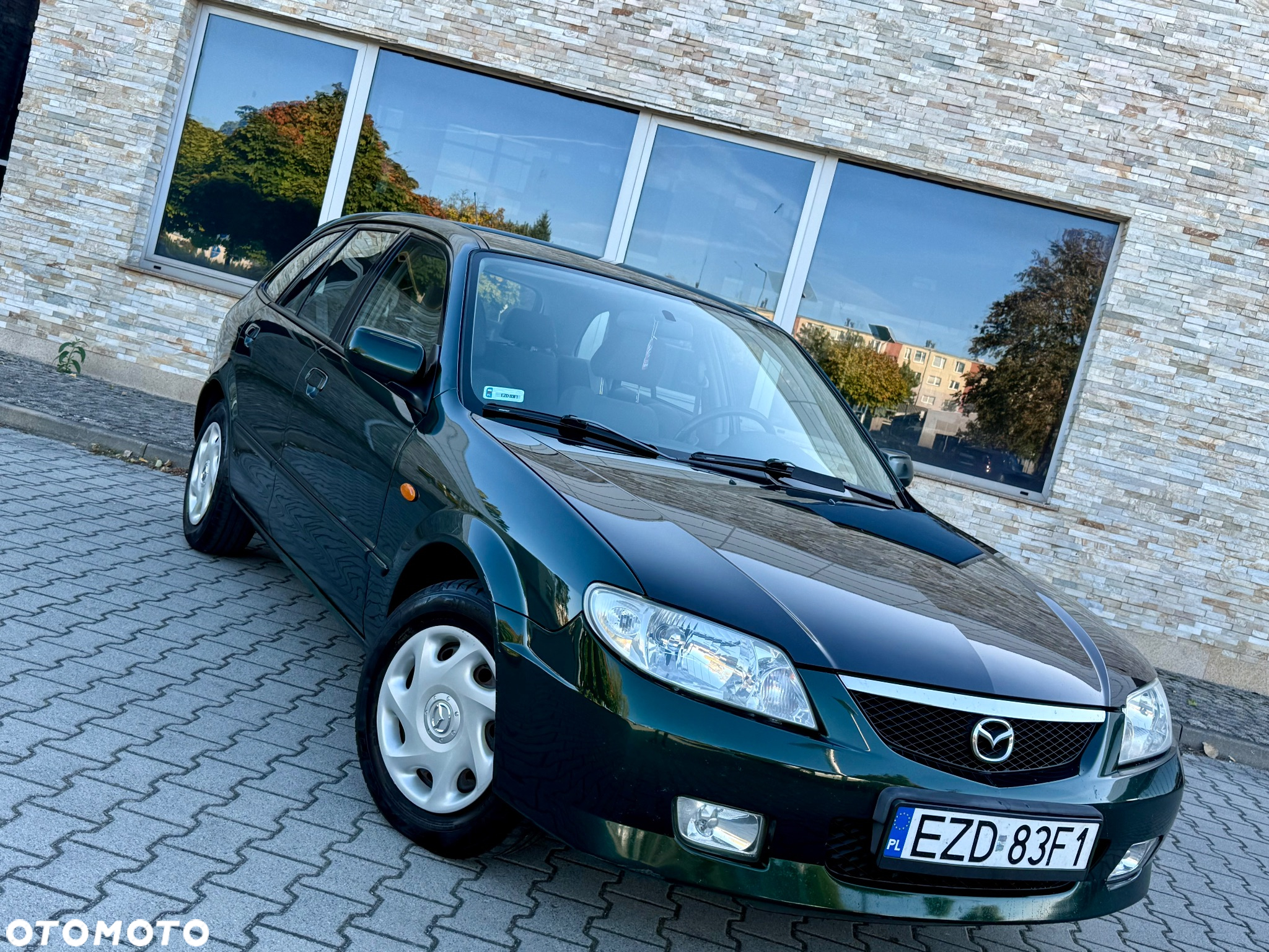 Mazda 323F 1.6 Exclusive - 35