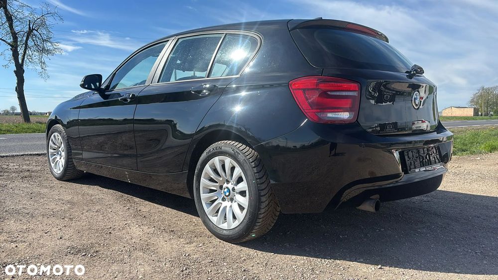 BMW Seria 1 116i - 6