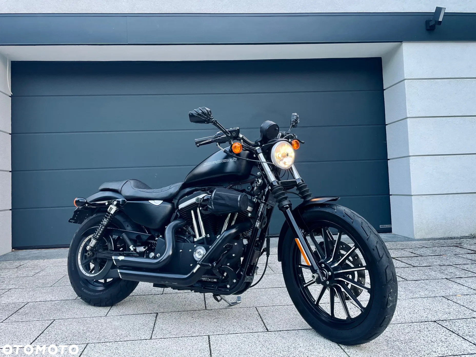 Harley-Davidson Sportster Iron 883 - 11