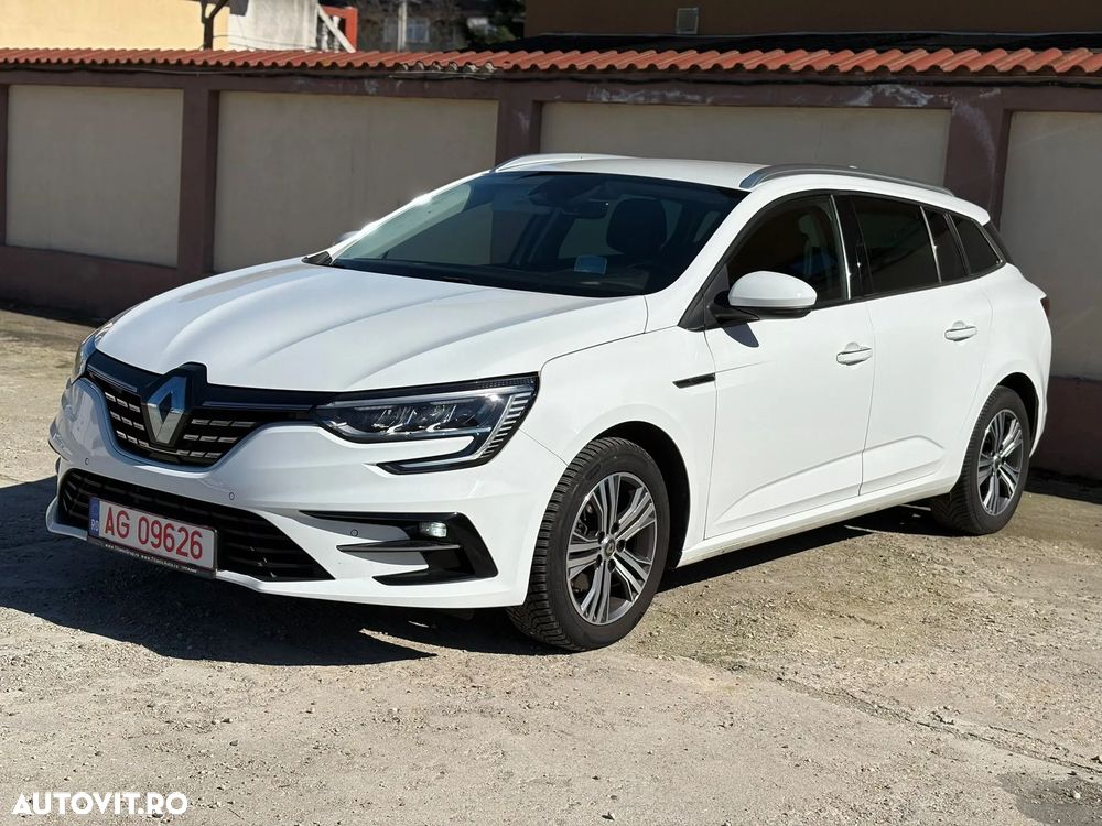 Renault Megane TCe 140 GPF INTENS - 17