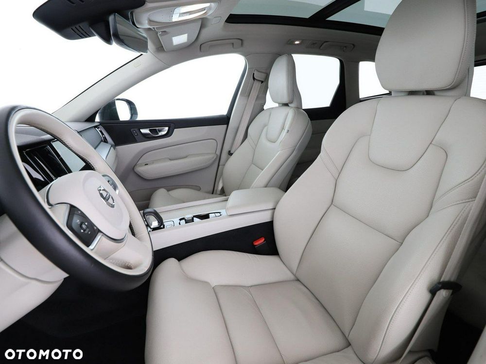 Volvo XC 60 T6 Plug-In Hybrid AWD Inscription Expression - 13