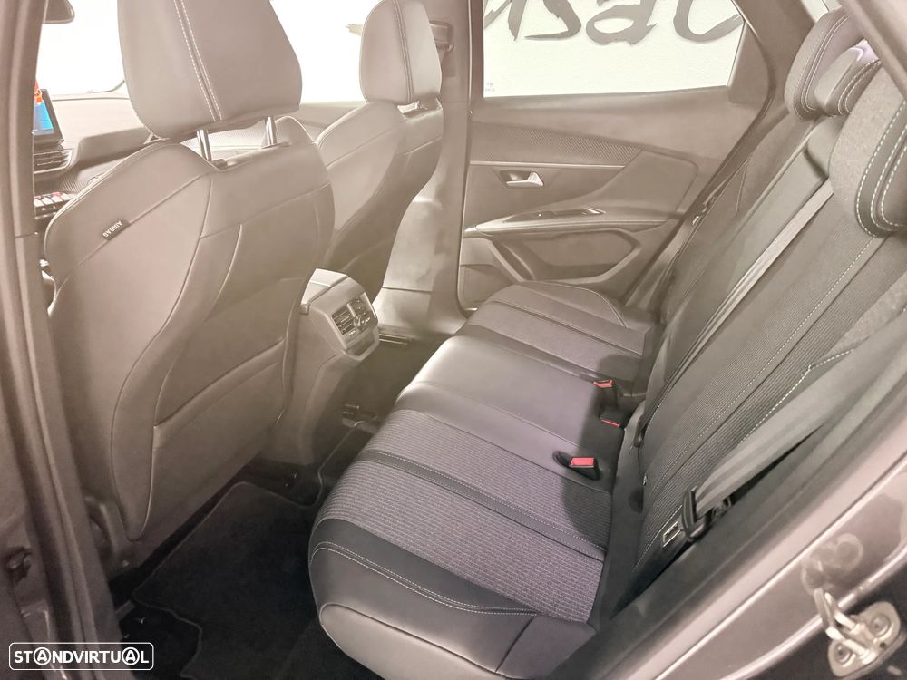 Peugeot 3008 PureTech 130 Stop & Start GPF EAT8 Allure - 22