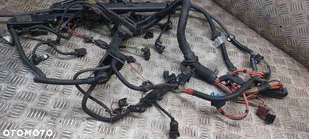 WIĄZKA OKABLOWANIE SILNIKA E46 318i  N46 BMW 2.0 16V 142KM - 2