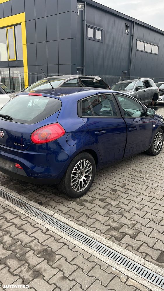 Dezmembram Fiat Bravo 1.6 diesel din 2011 - 2
