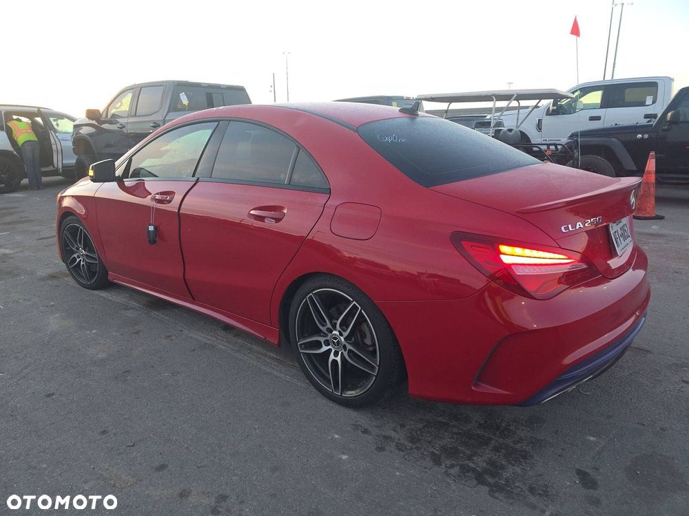 Mercedes-Benz CLA - 5