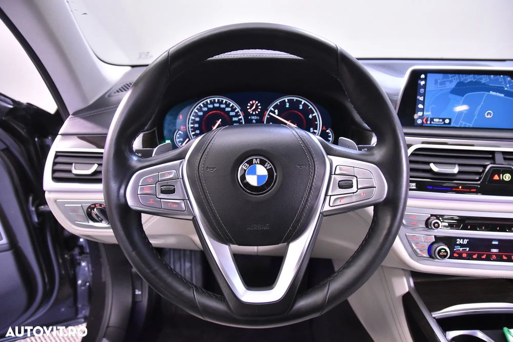 BMW Seria 7 730Ld xDrive - 17