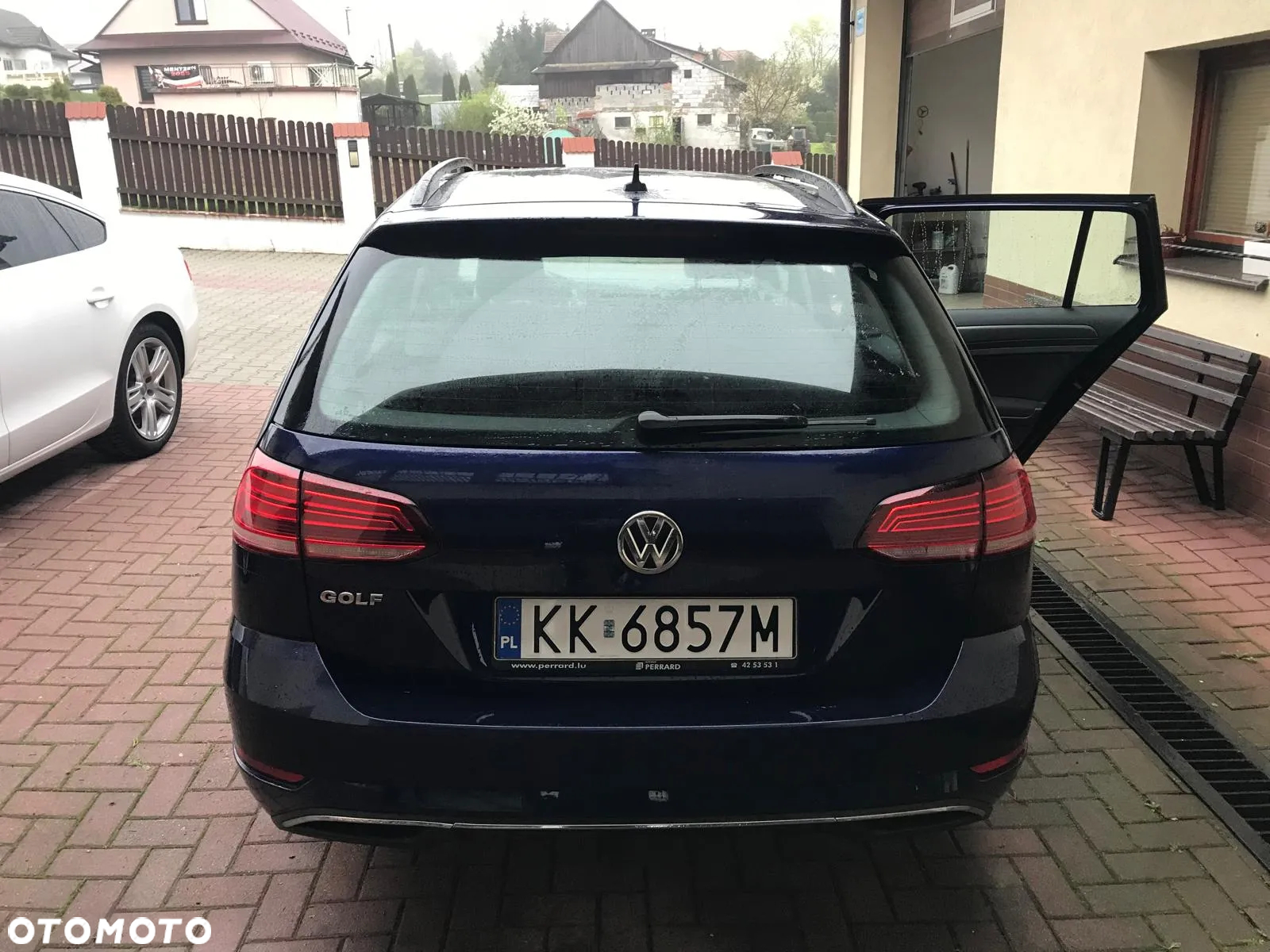 Volkswagen Golf - 5