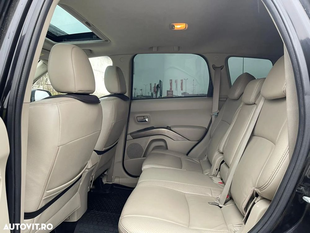 Mitsubishi Outlander 2.2 DI-D 4WD Invite - 20