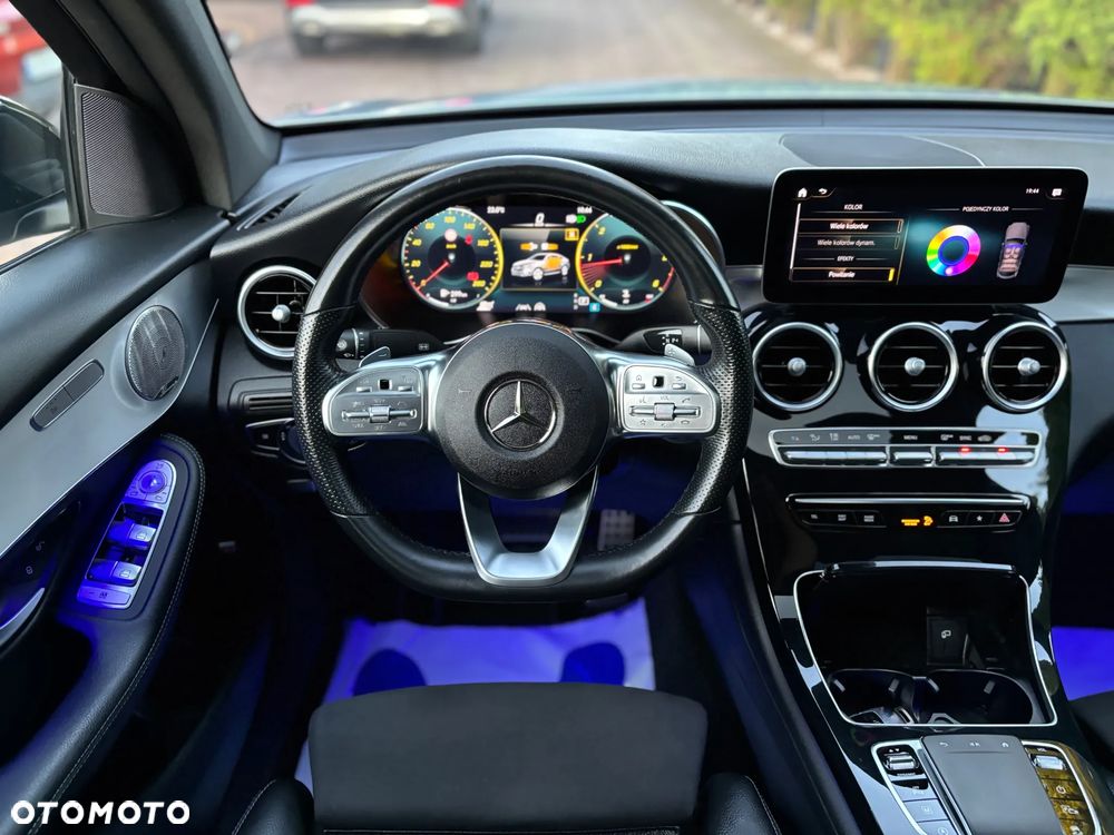 Mercedes-Benz GLC 200 d 4Matic 9G-TRONIC AMG Line - 24