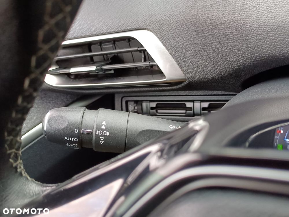 Peugeot 3008 PureTech 130 Stop & Start Access - 16