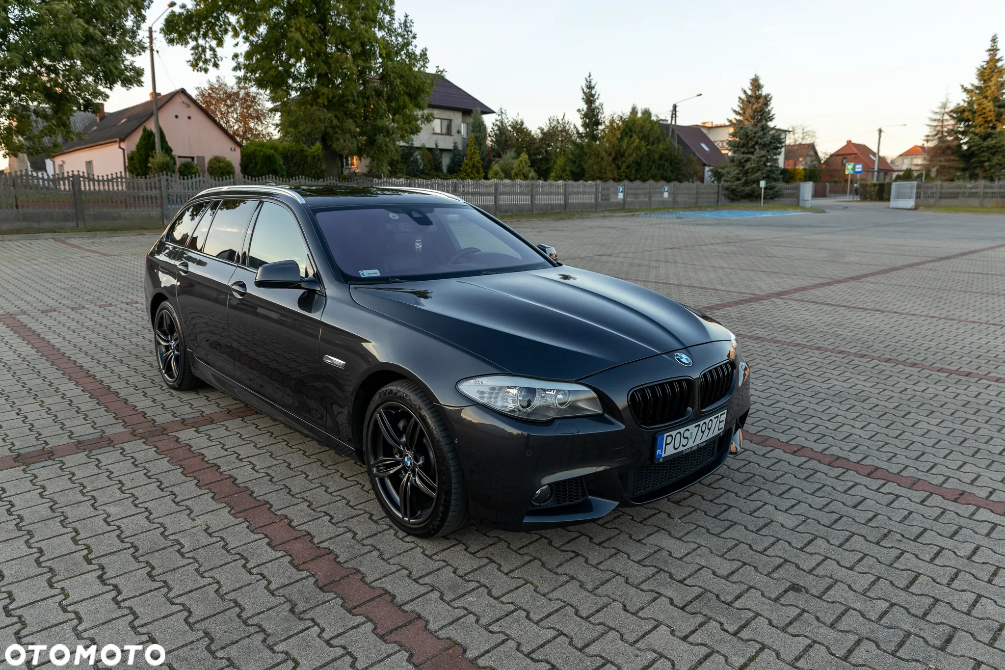 BMW Seria 5 530d xDrive - 12