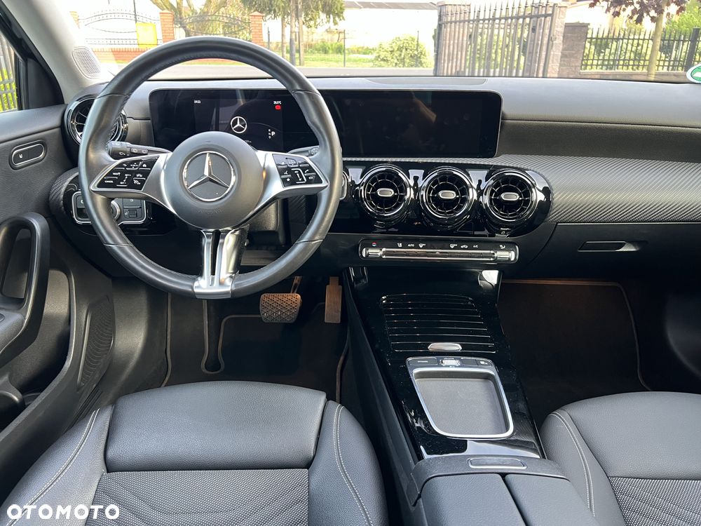Mercedes-Benz Klasa A 180 7G-DCT Advanced Progressive - 9